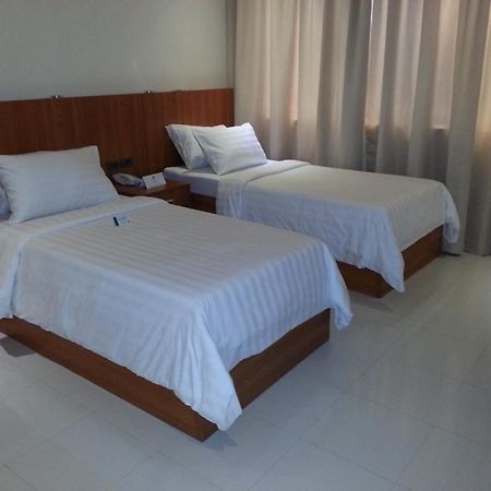 Parkway Hotel Суригао Екстериор снимка