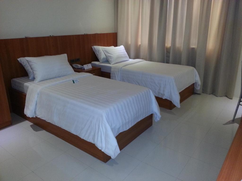 Parkway Hotel Суригао Екстериор снимка